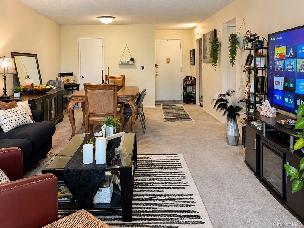 209-45 26th Avenue 3F, Bayside, NY 11360 — photo 4