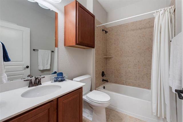 1531 Tuscan Village Drive, League City, TX 77573