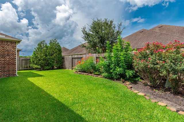 1531 Tuscan Village Drive, League City, TX 77573