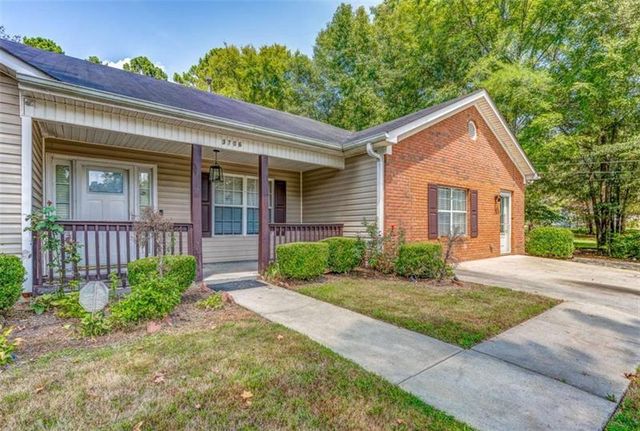 3706 Bouldercrest Road, Ellenwood, GA 30294