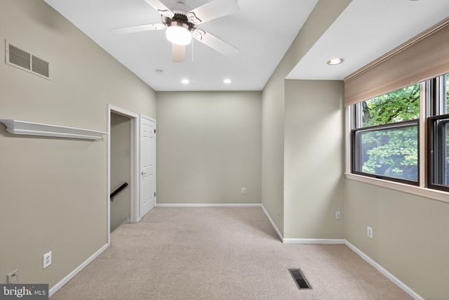 507 KETTLEHOUSE POND, Chesterbrook, PA 19087