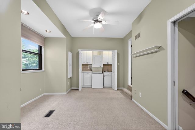507 KETTLEHOUSE POND, Chesterbrook, PA 19087