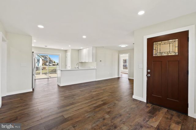 1546 RIDGELY DR, Edgewater, MD 21037