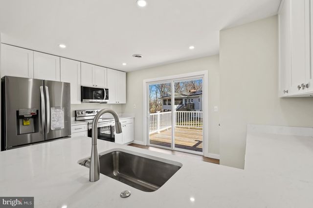 1546 RIDGELY DR, Edgewater, MD 21037