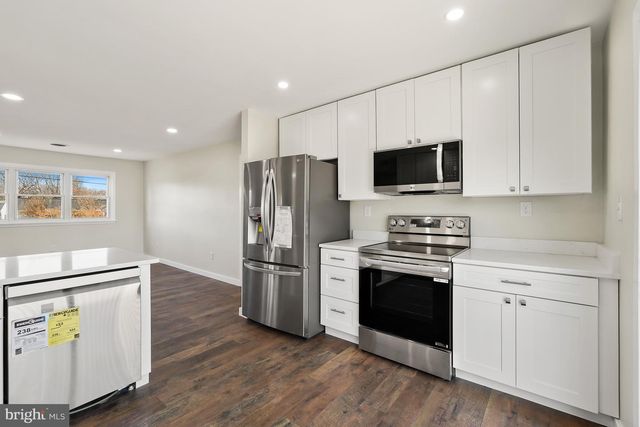 1546 RIDGELY DR, Edgewater, MD 21037