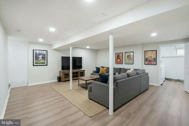 1546 RIDGELY DR, Edgewater, MD 21037