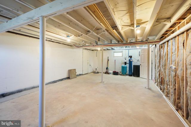 1546 RIDGELY DR, Edgewater, MD 21037