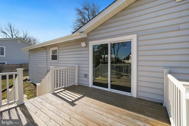 1546 RIDGELY DR, Edgewater, MD 21037