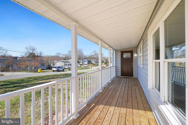 1546 RIDGELY DR, Edgewater, MD 21037