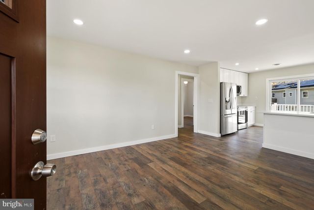 1546 RIDGELY DR, Edgewater, MD 21037