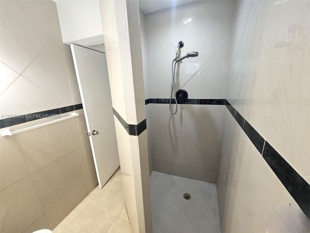 10790 SW 46th St 10790, Miami, FL 33165