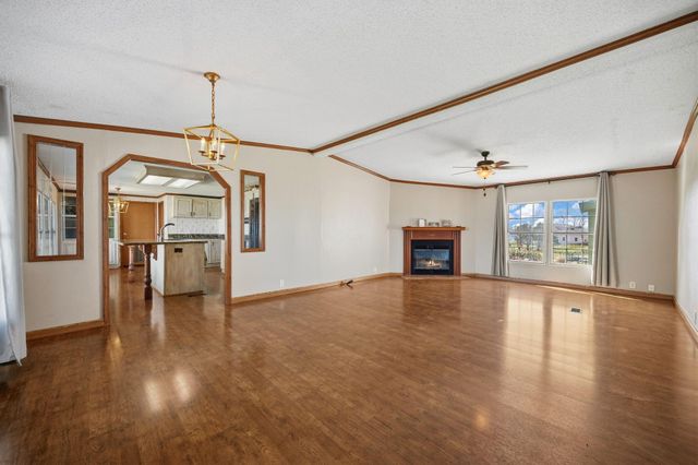 207 Vivian Road, Onalaska, TX 77360