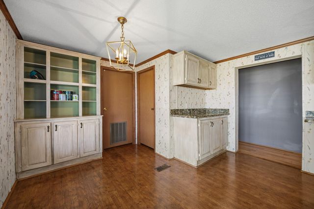 207 Vivian Road, Onalaska, TX 77360