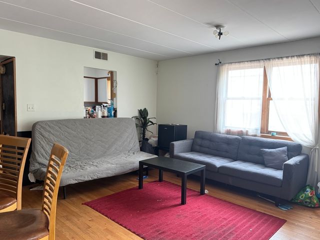 812 S MILLER Street 2N, Chicago, IL 60607