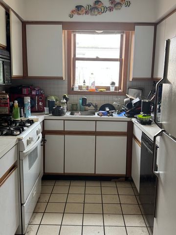 812 S MILLER Street 2N, Chicago, IL 60607