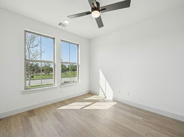 6904 Crystal Springs Drive, Mckinney, TX 75070