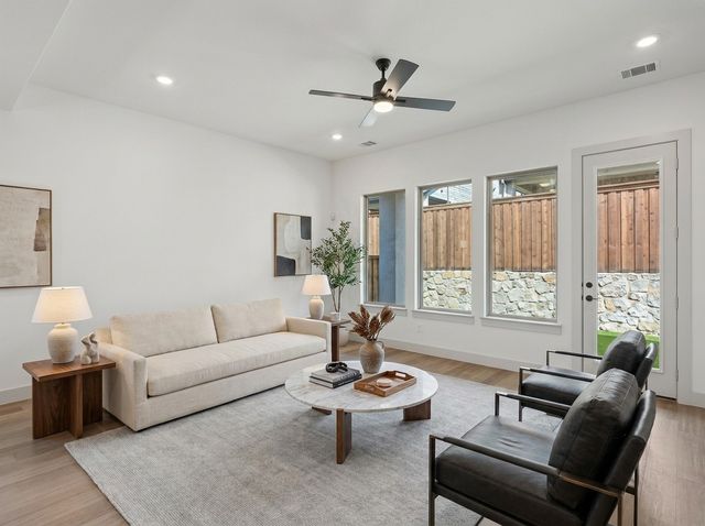 6904 Crystal Springs Drive, Mckinney, TX 75070