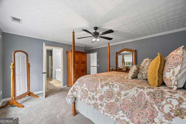 6104 Saddlehorse Drive, Flowery Branch, GA 30542