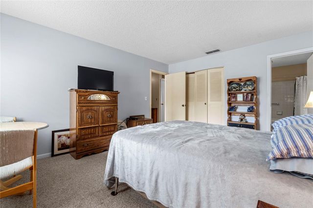 515 FAIRWAYS LANE B, Ocala, FL 34472