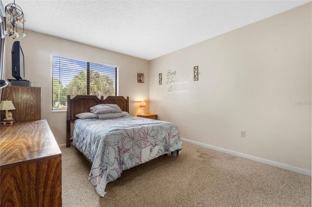 515 FAIRWAYS LANE B, Ocala, FL 34472