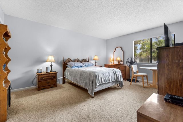 515 FAIRWAYS LANE B, Ocala, FL 34472