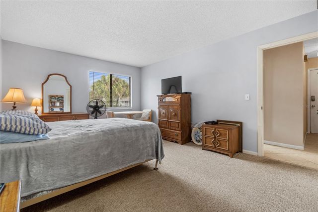 515 FAIRWAYS LANE B, Ocala, FL 34472