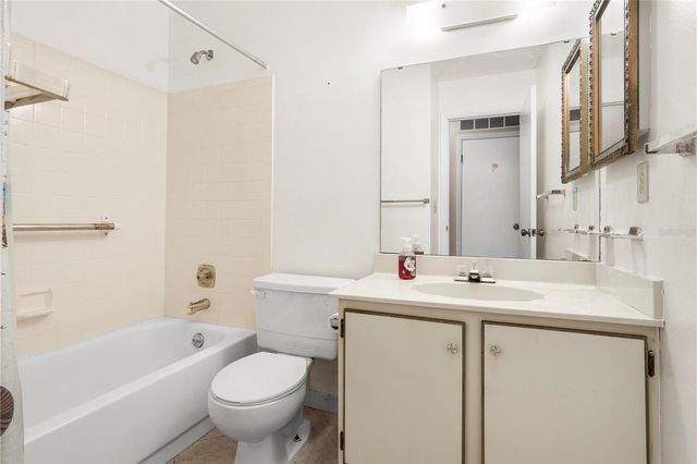 515 FAIRWAYS LANE B, Ocala, FL 34472