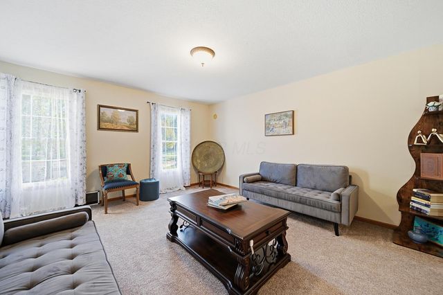 7559 Burgstresser Court, Canal Winchester, OH 43110