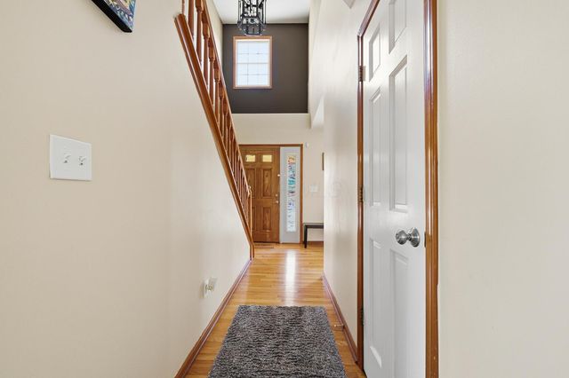 7559 Burgstresser Court, Canal Winchester, OH 43110