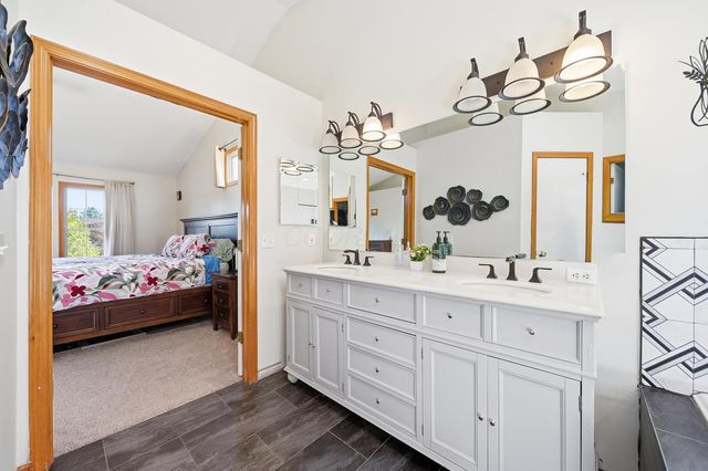 7559 Burgstresser Court, Canal Winchester, OH 43110