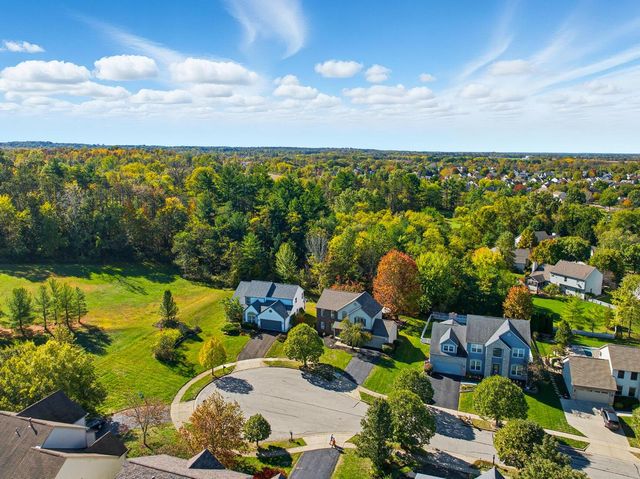 7559 Burgstresser Court, Canal Winchester, OH 43110