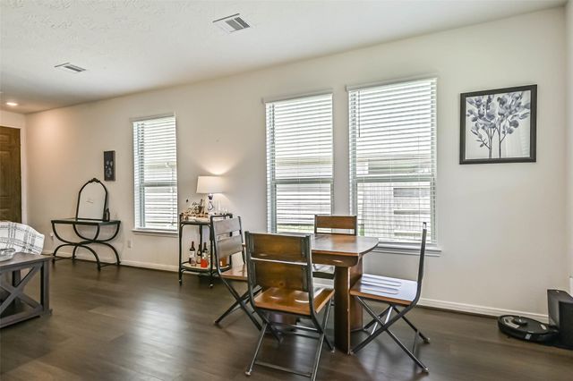 704 Allana Lane, Alvin, TX 77511