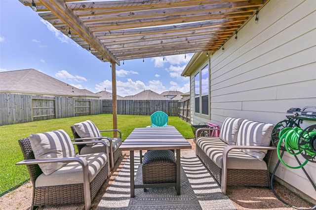 704 Allana Lane, Alvin, TX 77511
