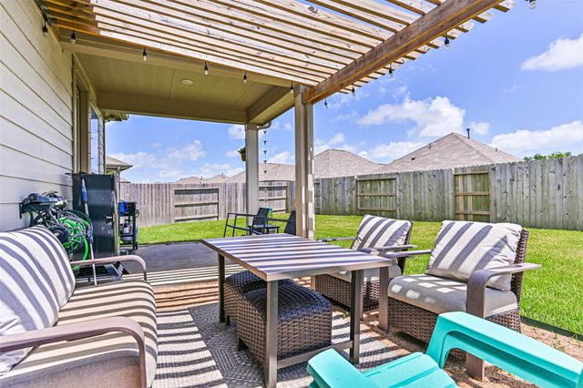 704 Allana Lane, Alvin, TX 77511