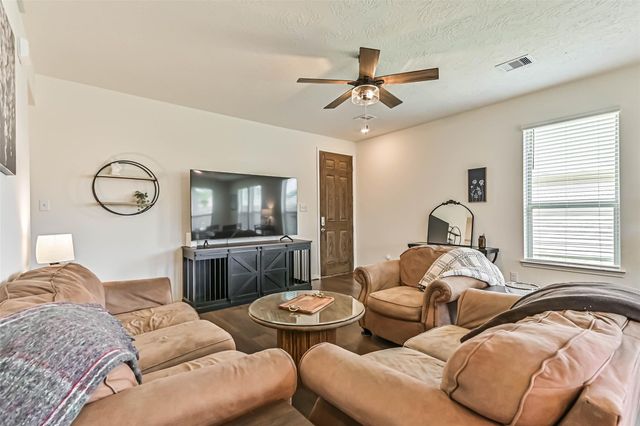 704 Allana Lane, Alvin, TX 77511