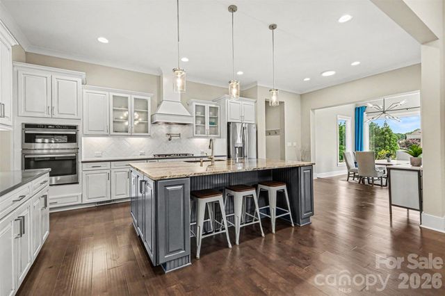 4002 Soleado Drive, Matthews, NC 28104