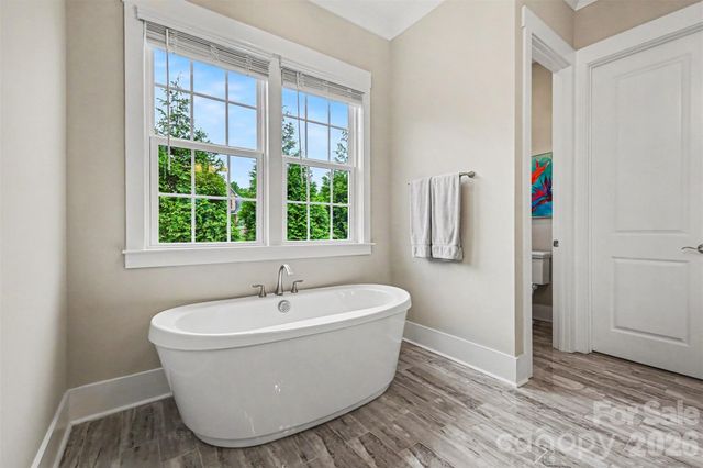 4002 Soleado Drive, Matthews, NC 28104