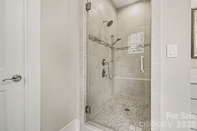 4002 Soleado Drive, Matthews, NC 28104