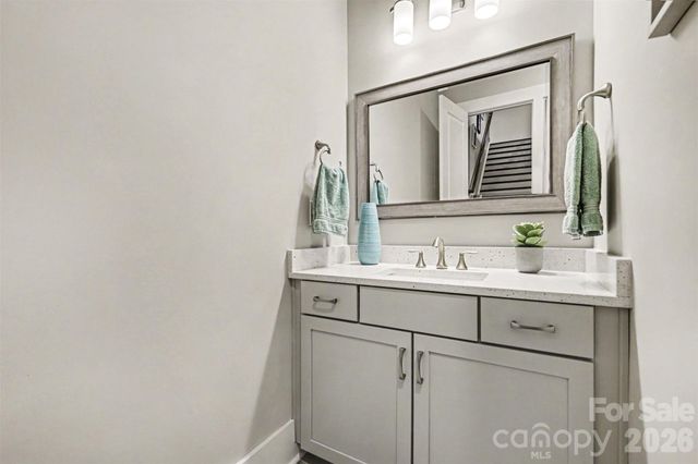 4002 Soleado Drive, Matthews, NC 28104