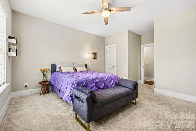 4002 Soleado Drive, Matthews, NC 28104