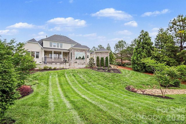 4002 Soleado Drive, Matthews, NC 28104