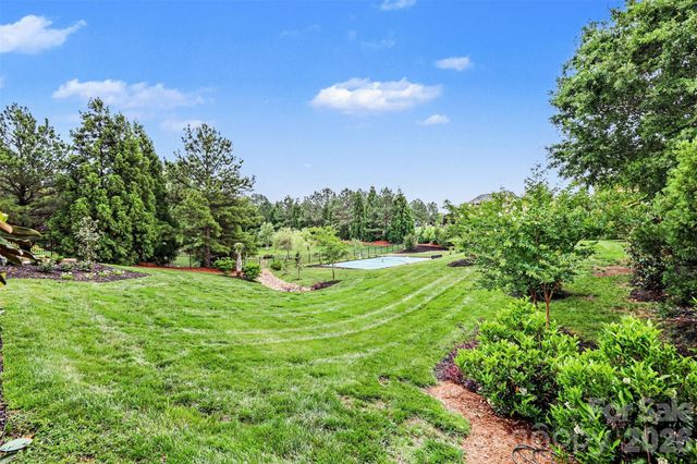 4002 Soleado Drive, Matthews, NC 28104