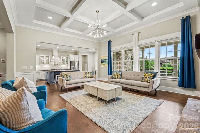 4002 Soleado Drive, Matthews, NC 28104