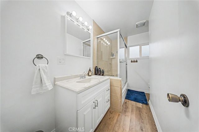 16249 Chatsworth, Granada Hills, CA 91344