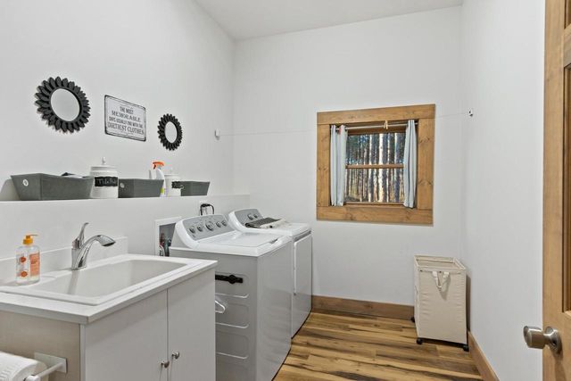 222 County Road Z, Nekoosa, WI 54457