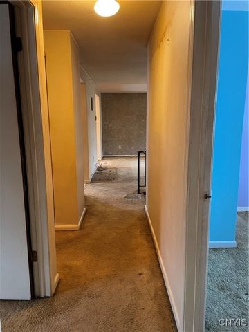 3728 Pendulum, Clay, NY 13027