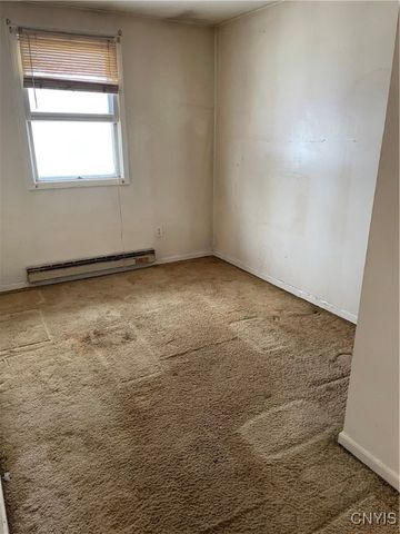 3728 Pendulum, Clay, NY 13027