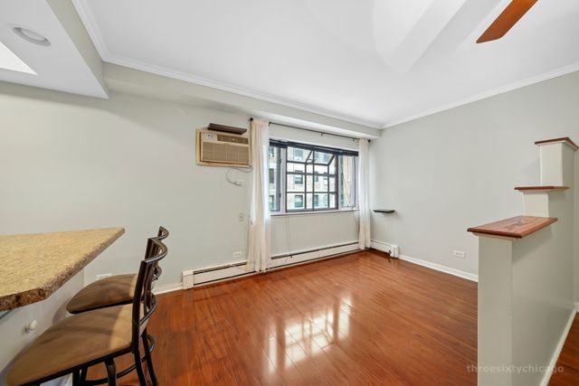 3620 N Pine Grove Avenue 210, Chicago, IL 60613