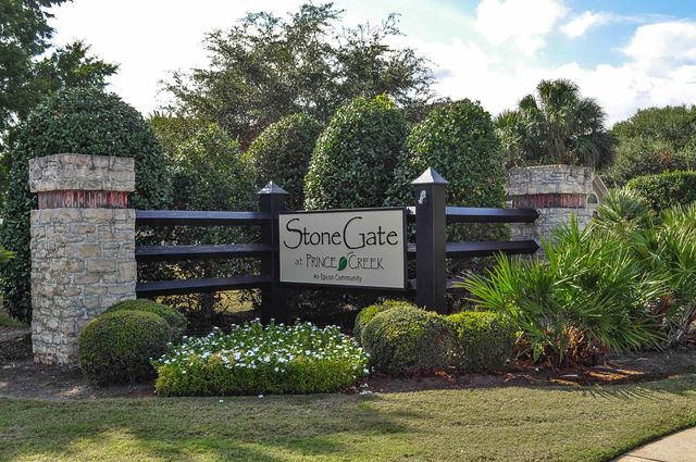 339 Arlington Circle, Murrells Inlet, SC 29576