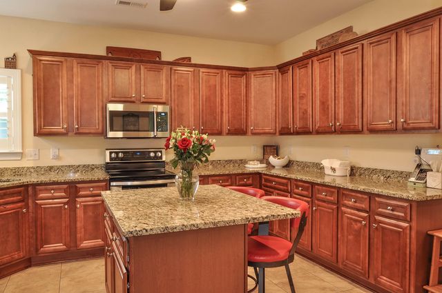 339 Arlington Circle, Murrells Inlet, SC 29576